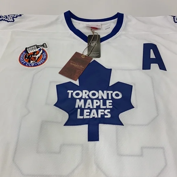 Doug Gilmour Toronto Maple Leafs Mitchell & Ness Vintage Hockey Jersey - Picture 6 of 9